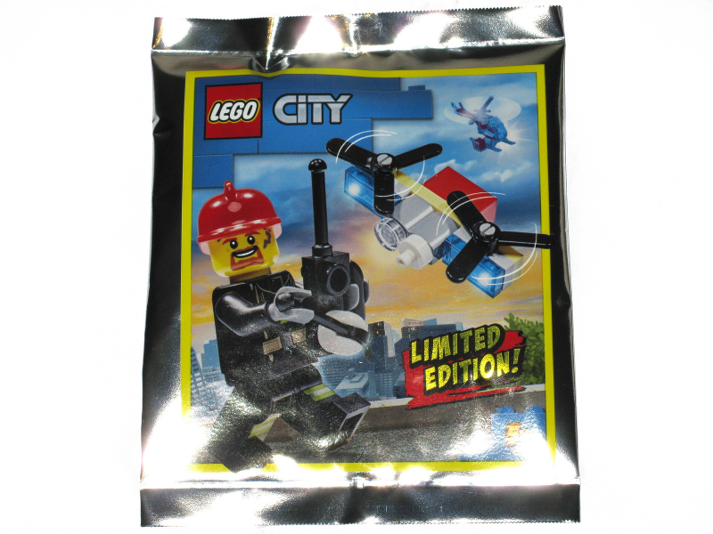 LEGO City Fireman with Drone Foil Pack (952002)