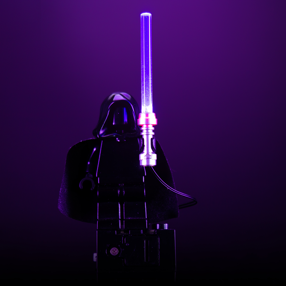 Light-Up Minifigure Lightsaber (Purple)