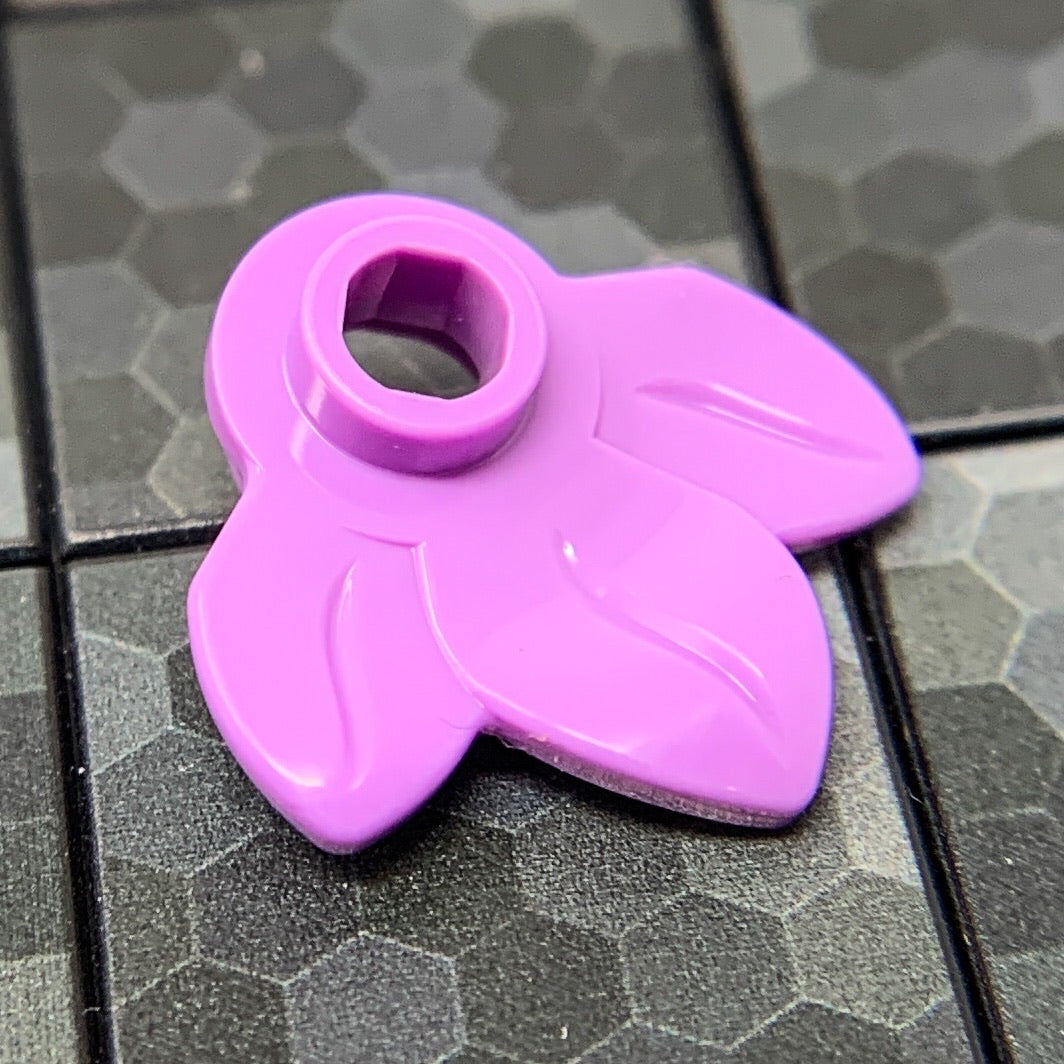 Plant Plate, Round 1 x 1 with 3 Leaves - Official LEGO® Part