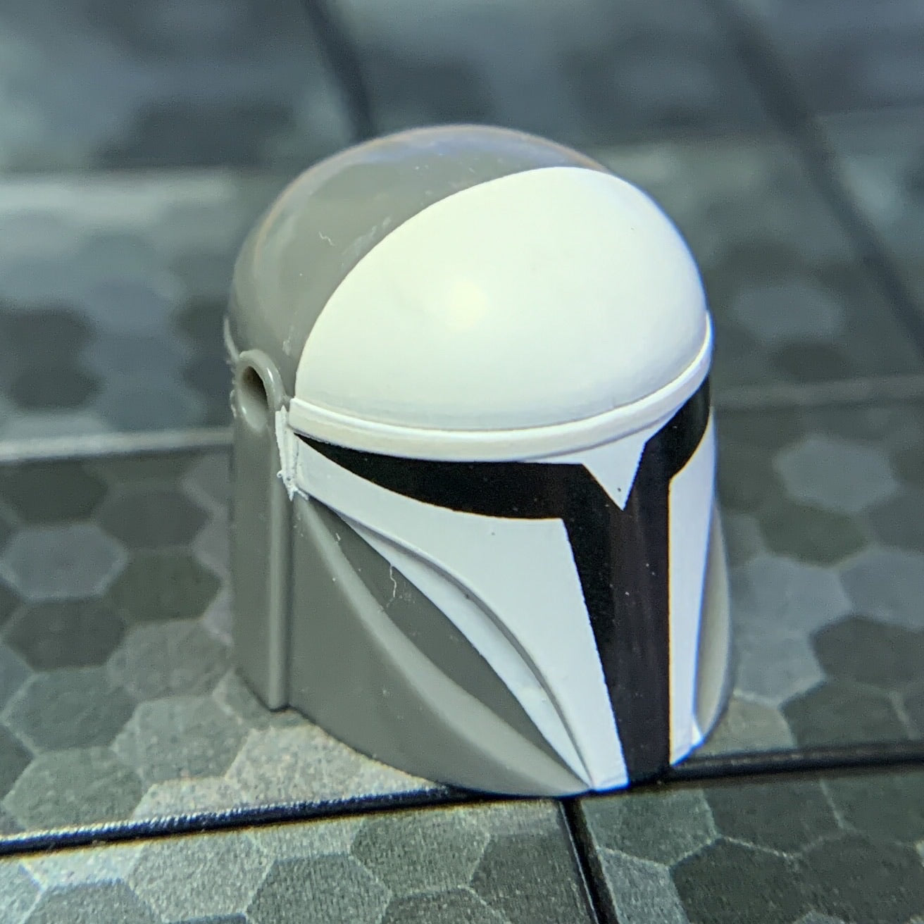 Mandalorian Skull Helmet (Female) - Clone Army Customs