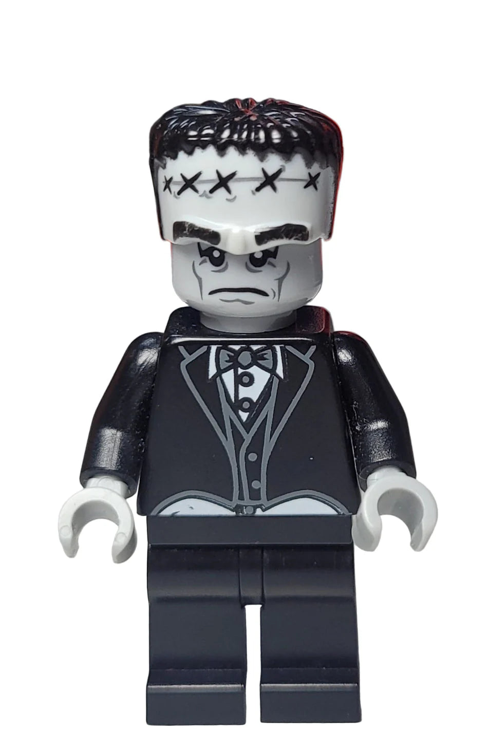 Monster Butler (Frankenstein) - LEGO Monster Fighters Minifigure (2012)
