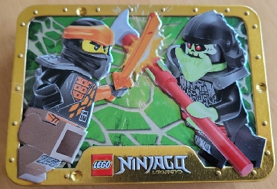 LEGO Ninjago Legacy: Cole vs. Bone Knight Minifigures in Metal Box (112326)