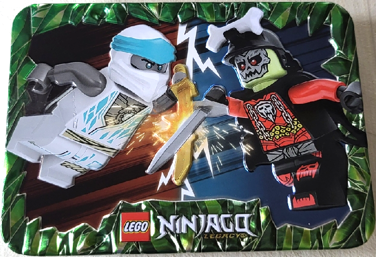 LEGO Ninjago Legacy: Zane vs. Bone King Minifigures in Metal Box (112402)
