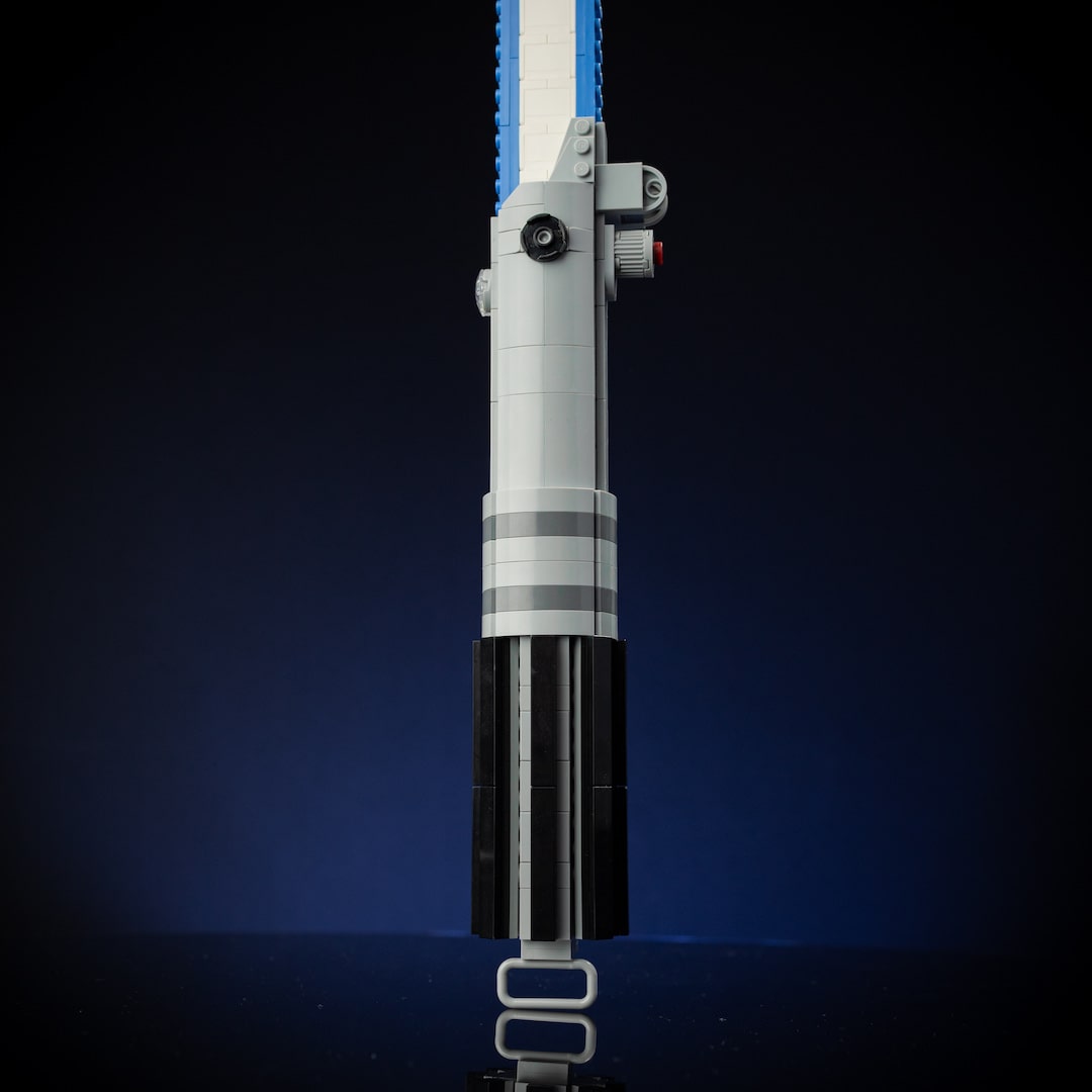 Luke’s Episode IV Saber Life-Sized Replica