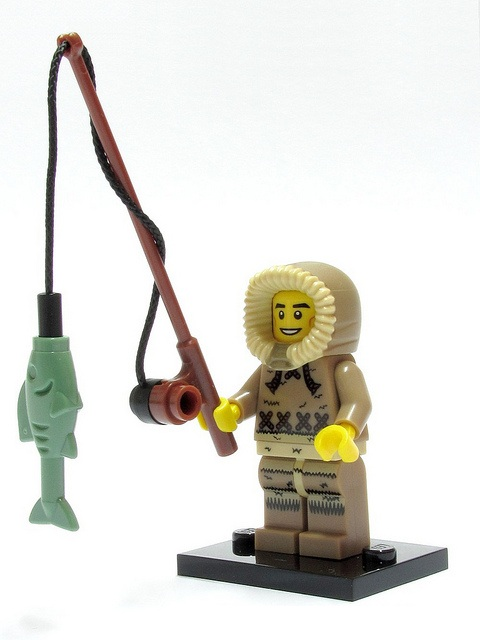 Ice Fisherman - LEGO Series 5 Collectible Minifigure (2011)