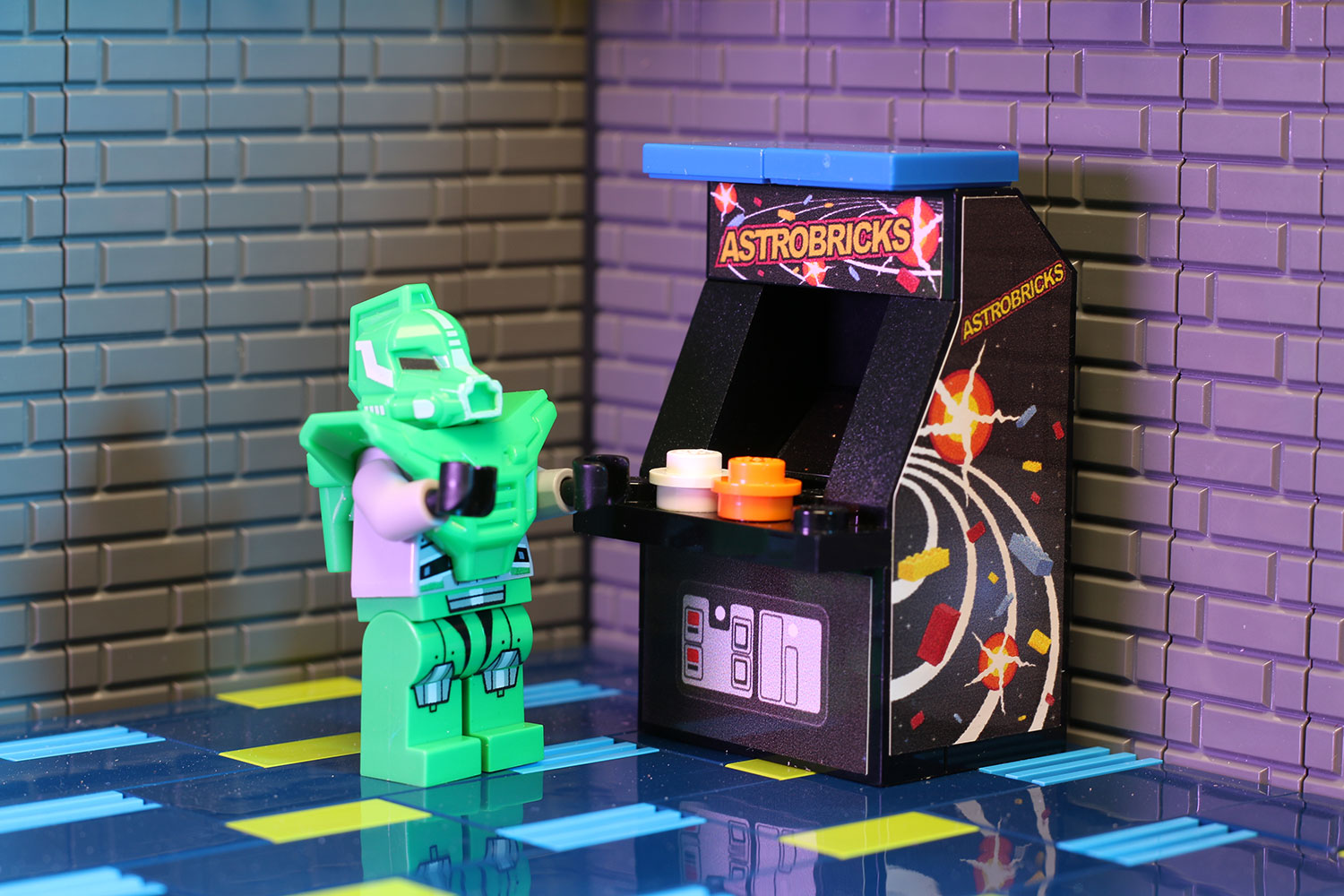 Custom Astrobricks Arcade Machine made using LEGO parts - B3 Customs