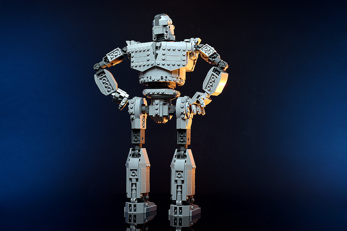 Iron Giant - Custom MOC made from LEGO bricks