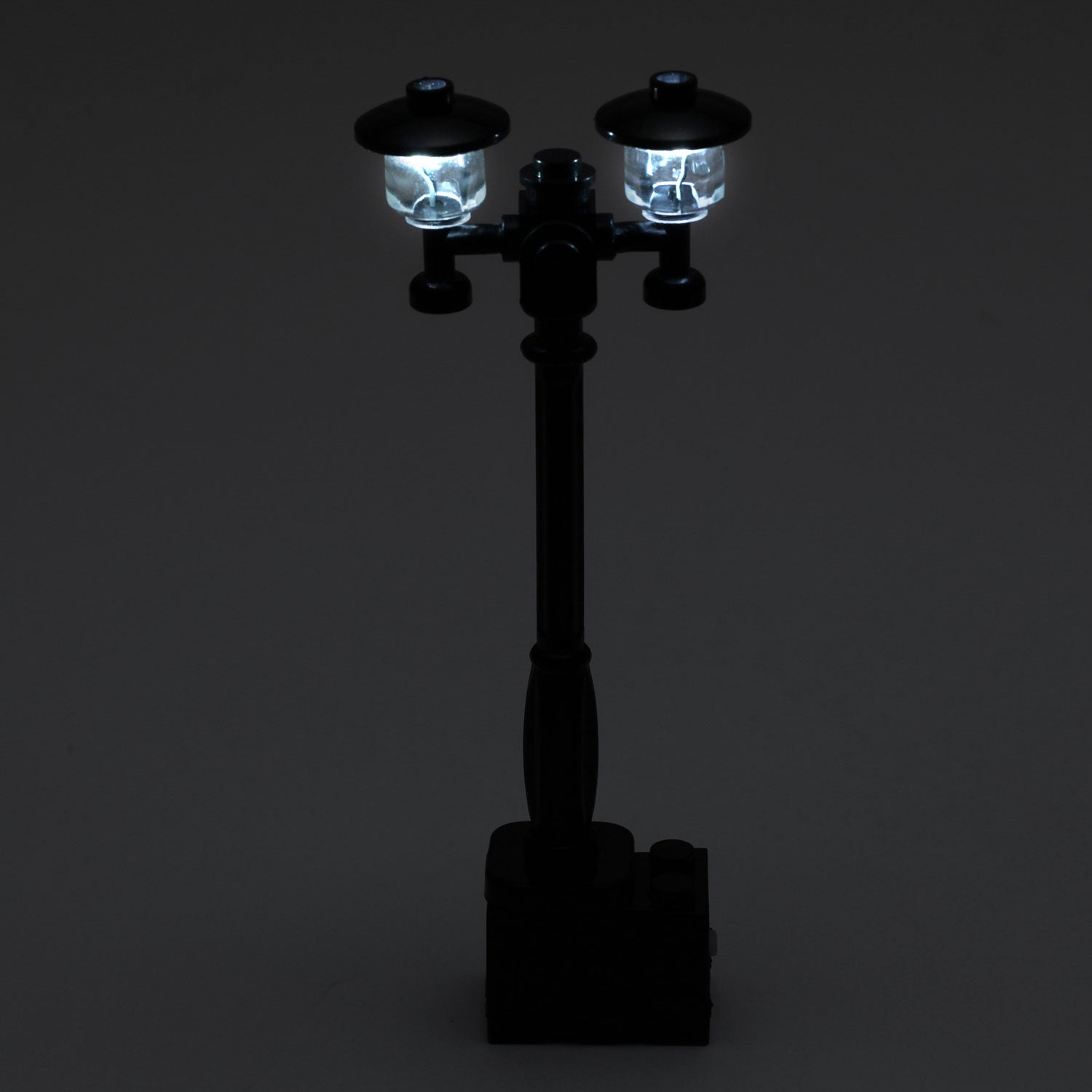 Black Double Light-Up Minifig Scale Lamp Post (Cold/White Light) - LEGO Compatible