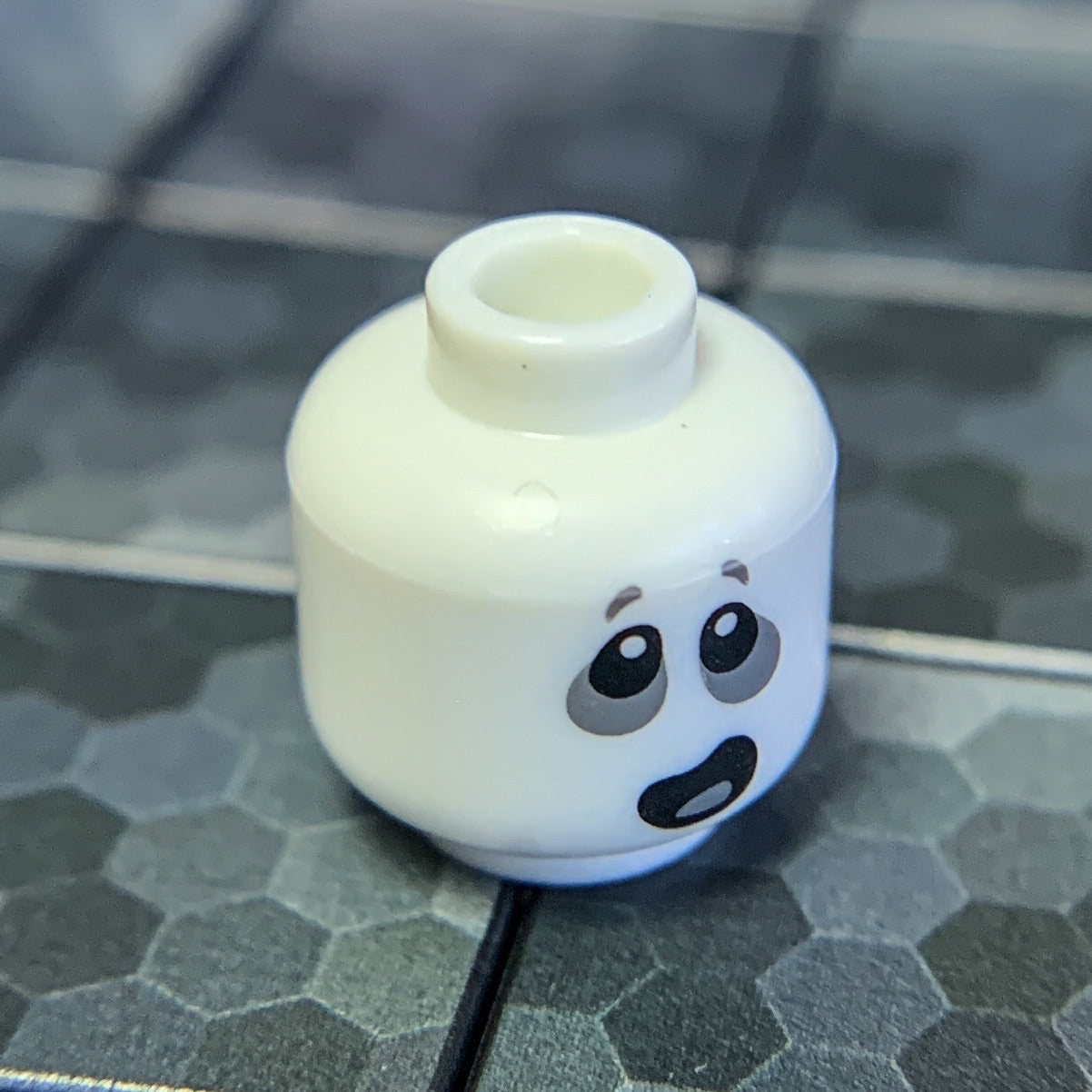 Ghost (Lopsided Mouth) - Official LEGO® Minifigure Head