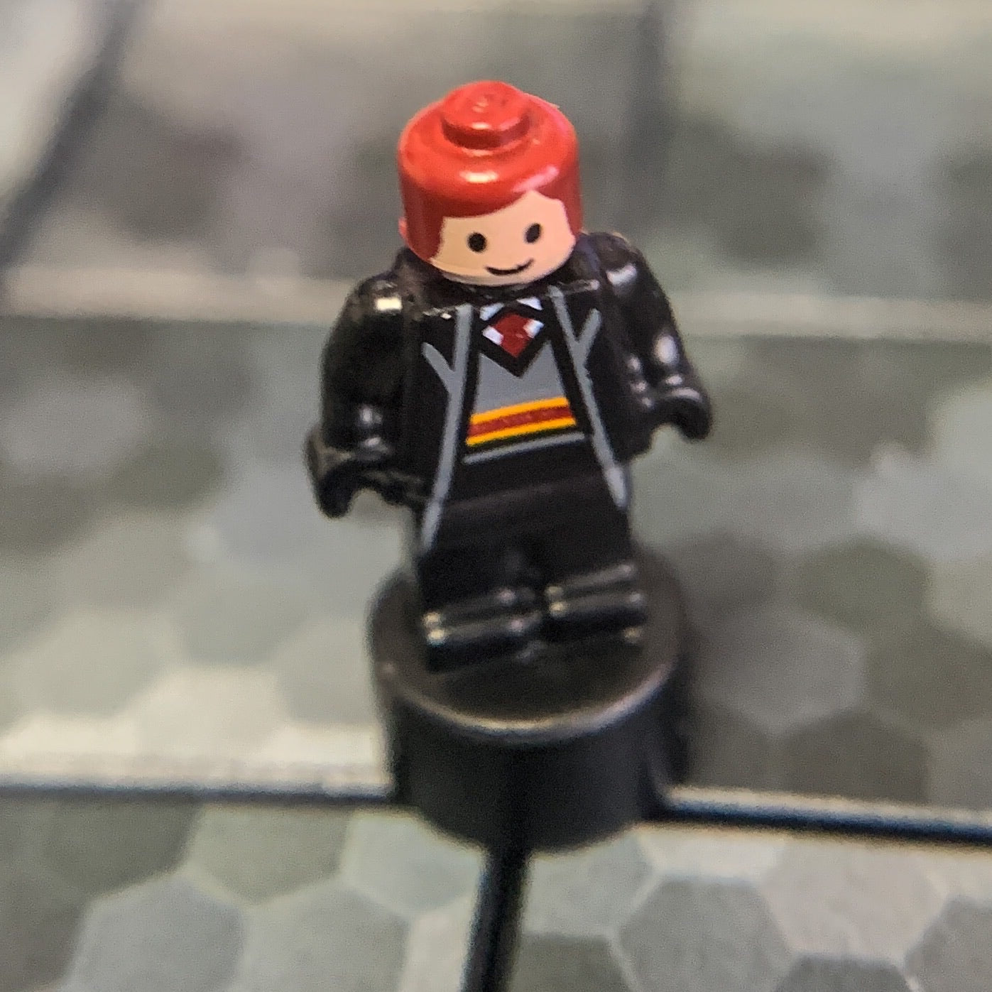 Gryffindor Student (Nano, Red Hair) - LEGO Harry Potter Minifigure (2018)