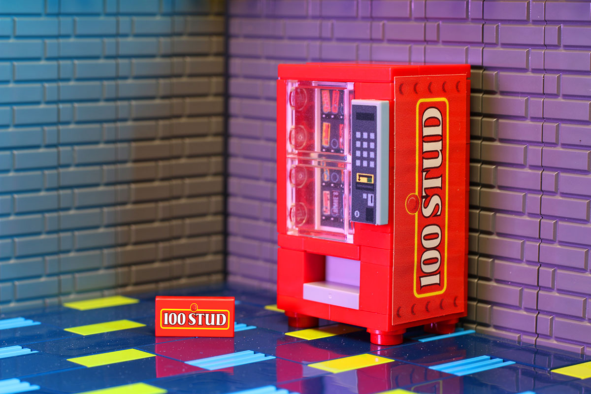 100 Stud - B3 Customs® Candy Vending Machine