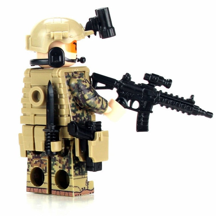 Recon Marine Woodland Camo MARPAT - Custom LEGO Military Minifig